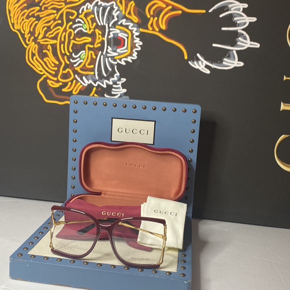 New- 🔥New GUCCI BUTTERFLY FASHION FRAMES GG0592S 003 RED/GOLD 60MM - Picture 11 of 16